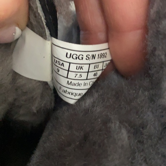 Ugg boots - Picture 4 of 8